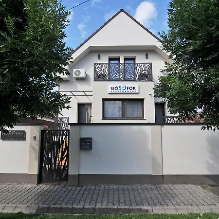Sio50fok Apartmanhaz Siofok